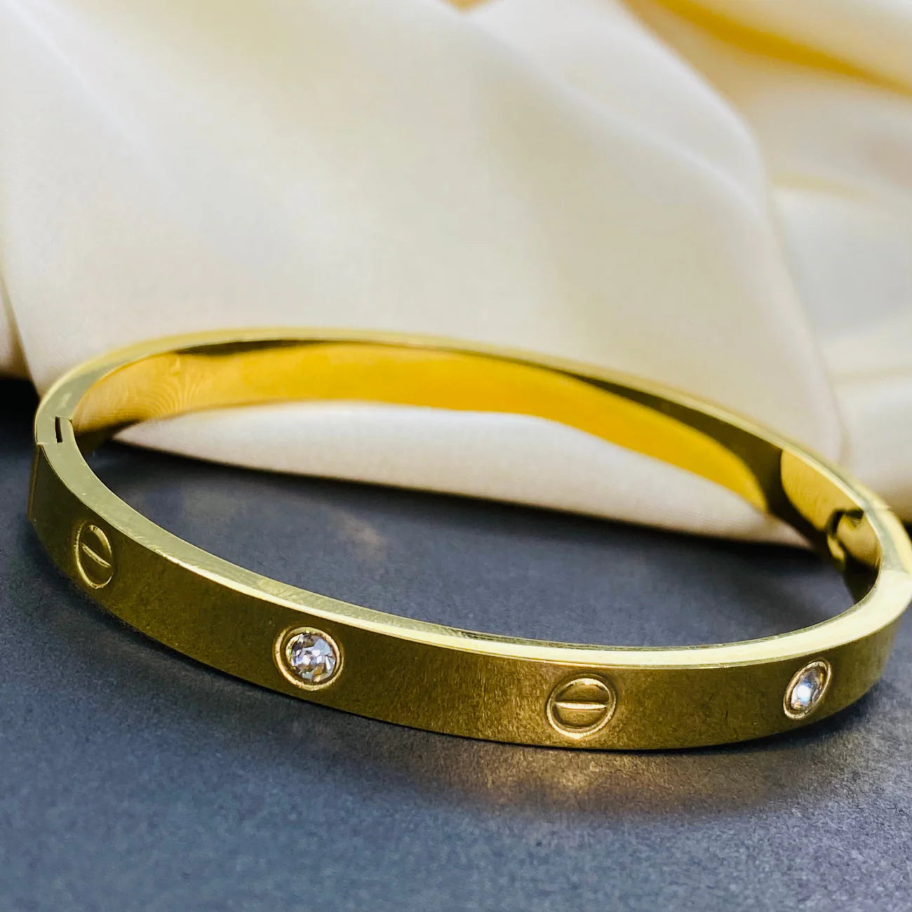Stainless steel handcuff bracelet