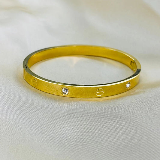 Stainless steel handcuff bracelet