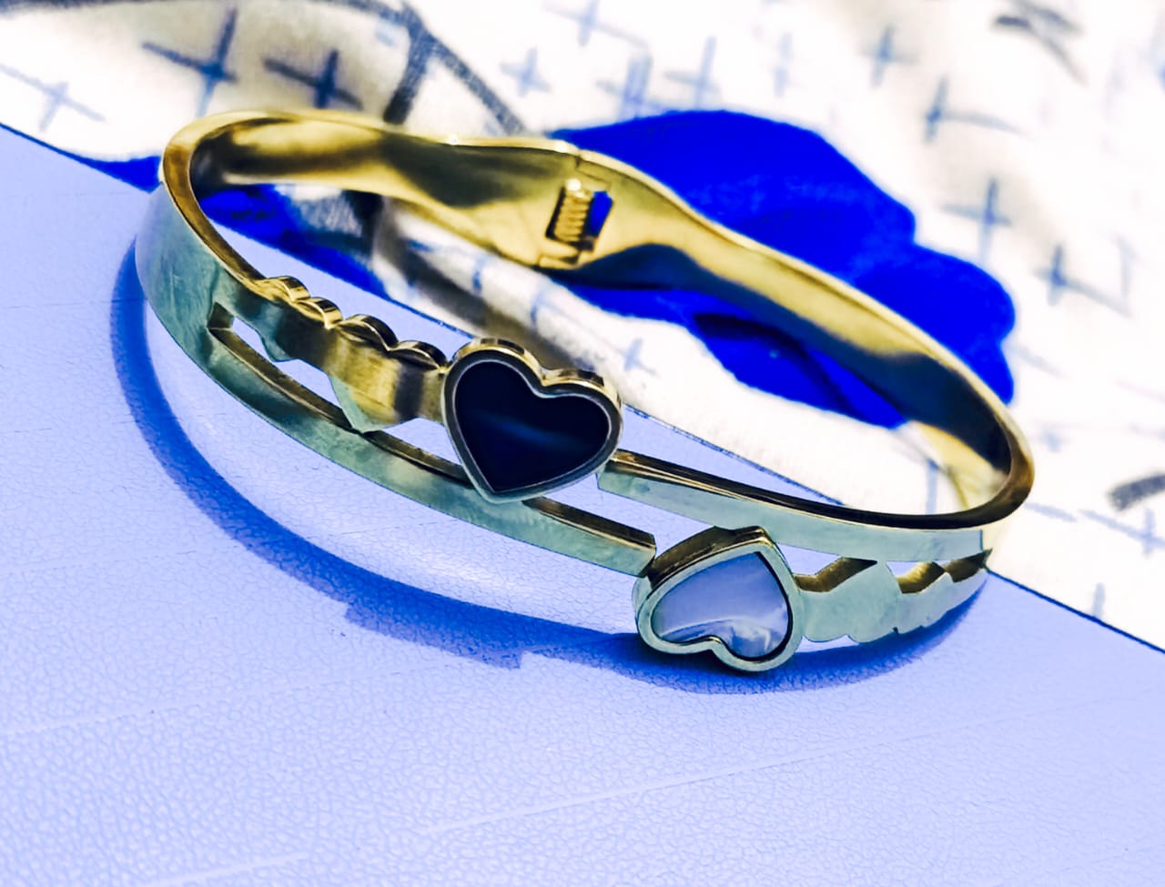 Heart Lockable Cartier Bracelet